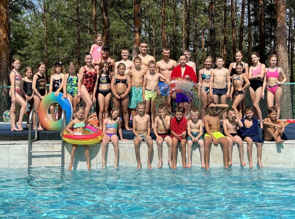 Лагерь бассейн